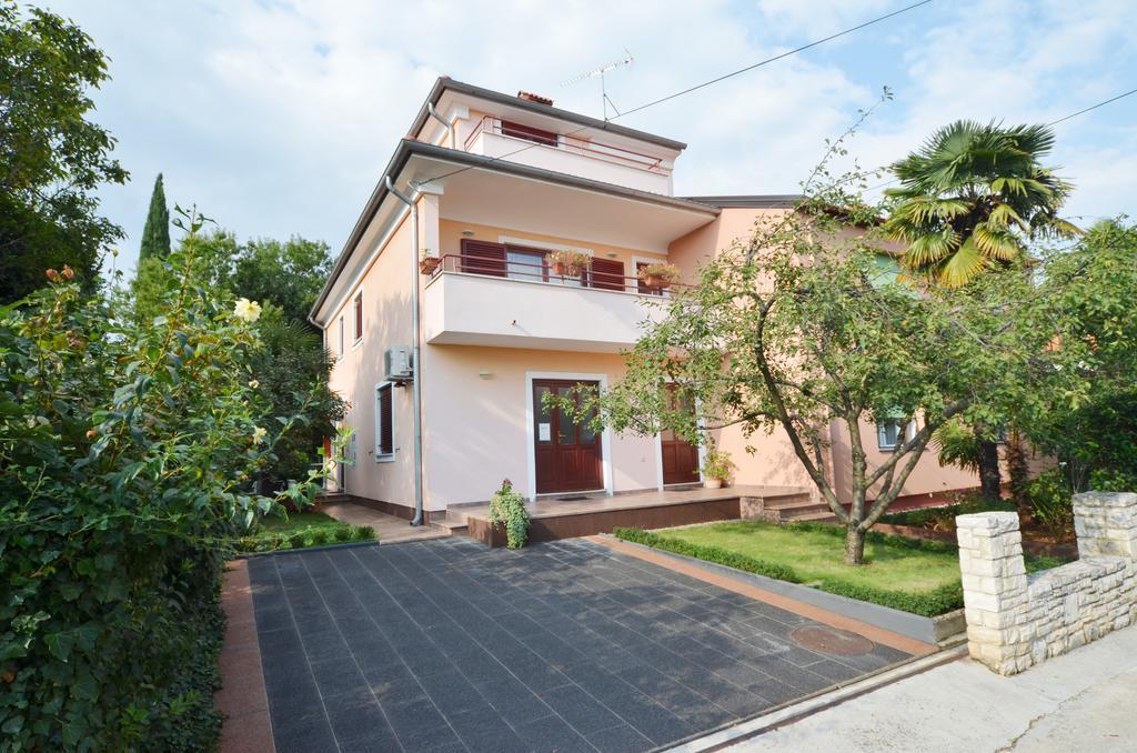 Apartment Ivanka Ровинь Экстерьер фото